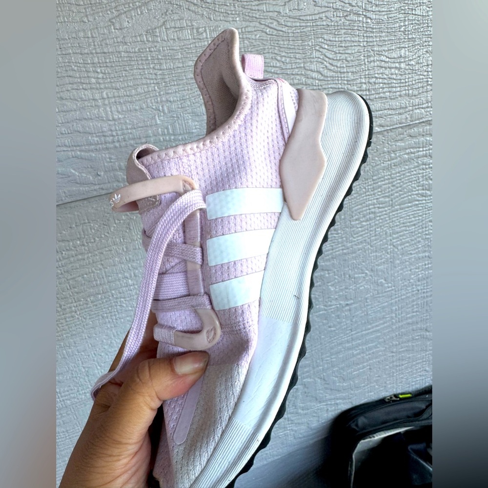 Adidas Women's Light Pink Sneakers